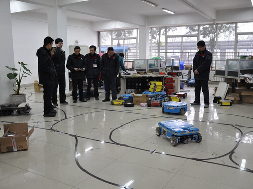 中航工业成飞集团工程师一行到访球友会公司-1.jpg