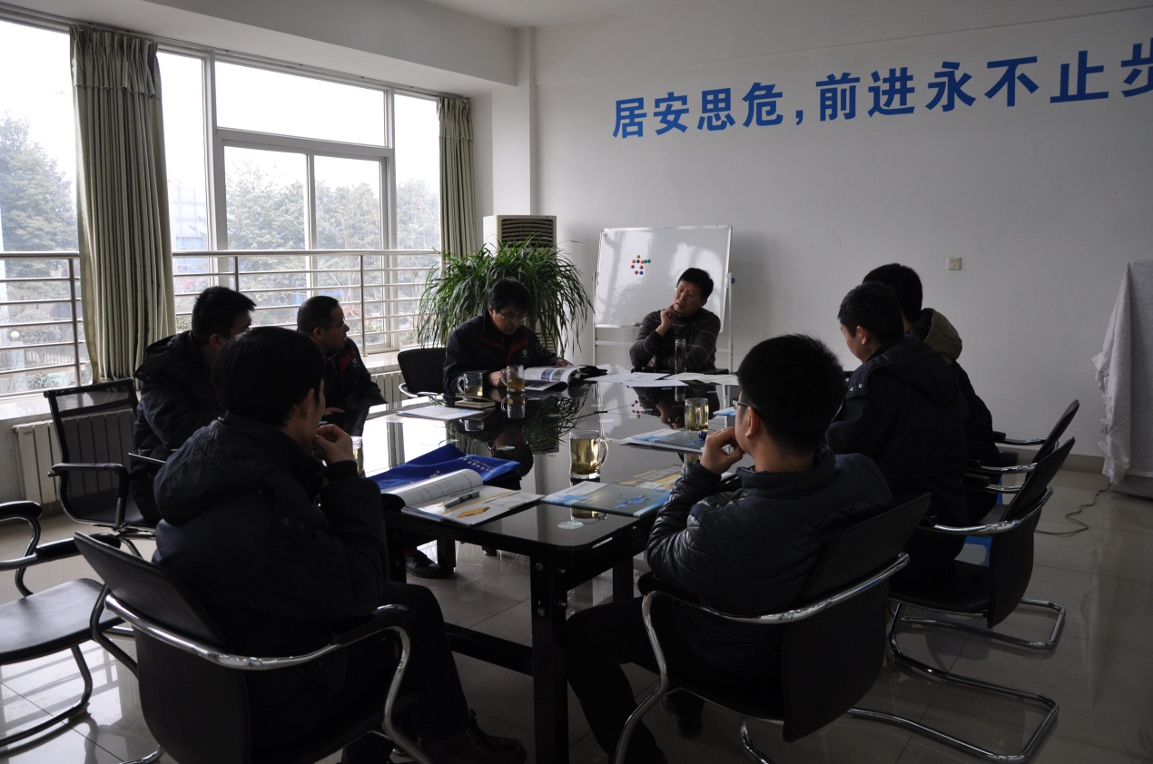 中航工业成飞集团工程师一行到访球友会公司-2.jpg